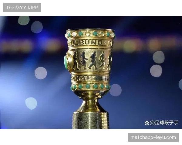 奥格斯堡力克劲敌，团队协作亮眼，赛季前景备受期待