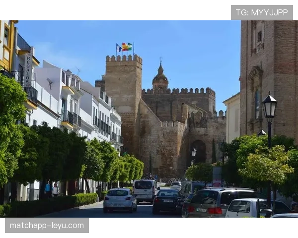 西甲安达卢西亚:地域文化闪耀绿茵场,足球盛宴持续升温 西甲安达卢西亚:地域文化闪耀绿茵场,足球盛宴持续升温