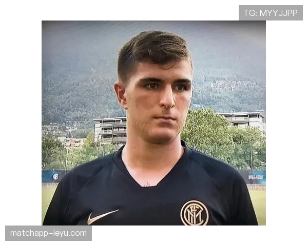 库尔图瓦荣膺国家队队长,领导力与未来潜力引关注 库尔图瓦荣膺国家队队长,领导力与未来潜力引关注