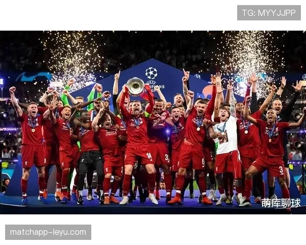 英格兰青年欧冠：新星闪耀赛场，助力球队冲击晋级