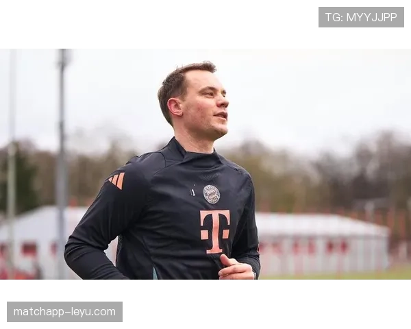 诺伊尔 vs 卡西利亚斯：反应型与出击型门将风格对比