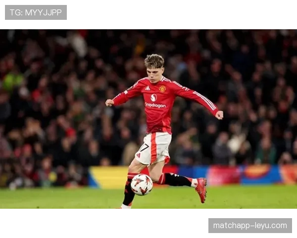 曼联分崩离析?战术混乱与管理危机正撕裂这支传统豪门! 曼联分崩离析?战术混乱与管理危机正撕裂这支传统豪门!